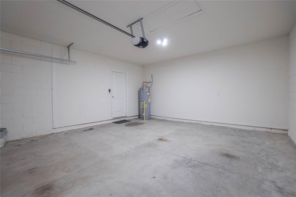 3525 North Burroughs Path Beverly Hills, FL 34465 - Photo 24 of 49 a view of an empty room