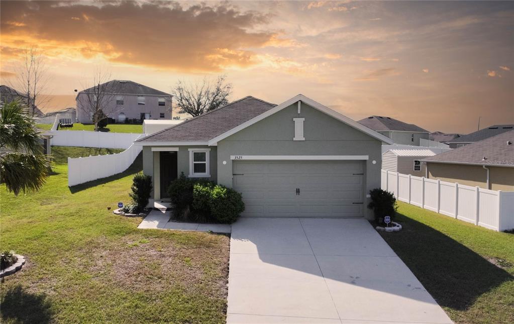 3525 North Burroughs Path Beverly Hills, FL 34465 - Photo 39 of 49 a front view of a house with garden