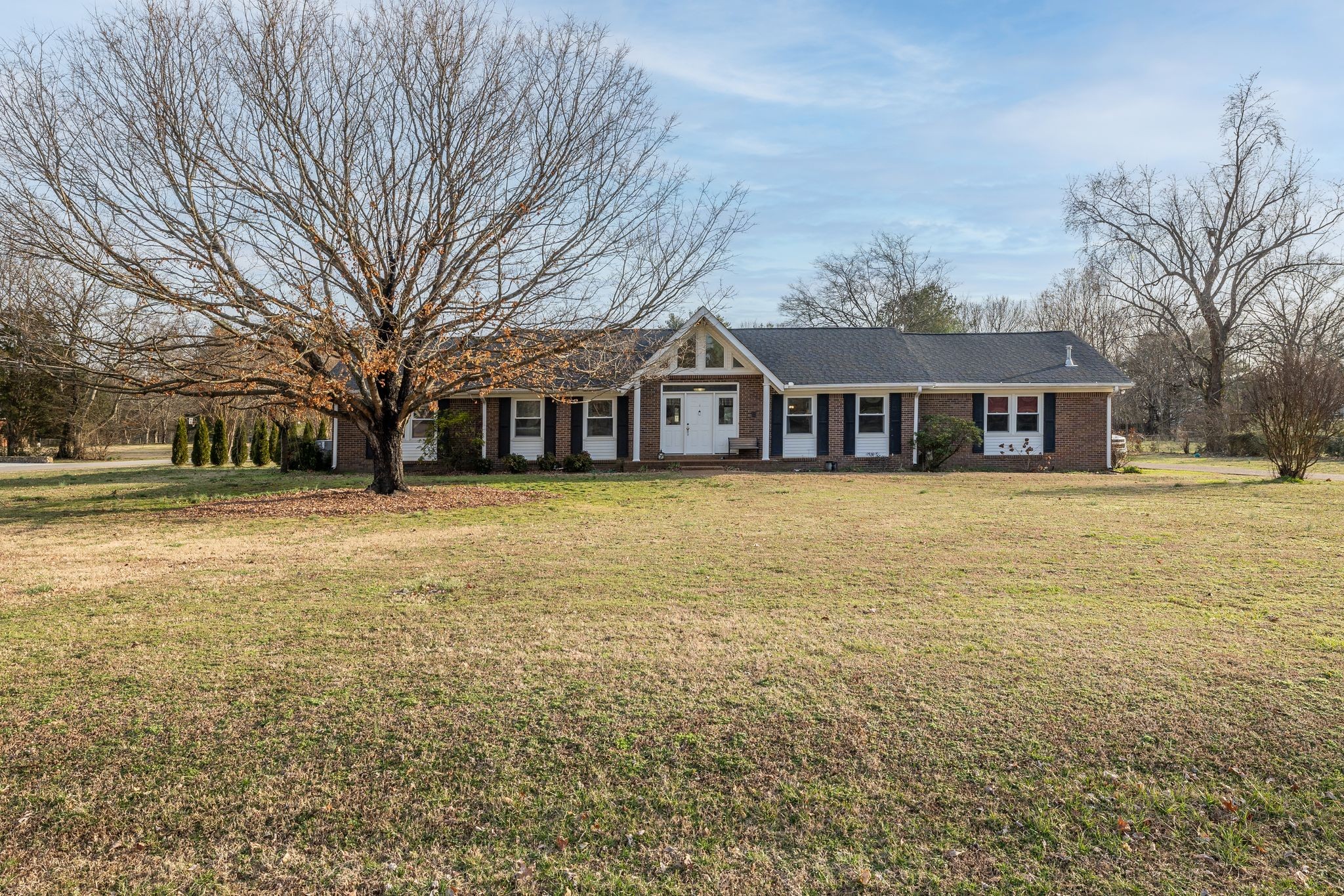 101 Forrest Drive Franklin, TN 37064 - Photo 1 of 40 Gallery Image 1