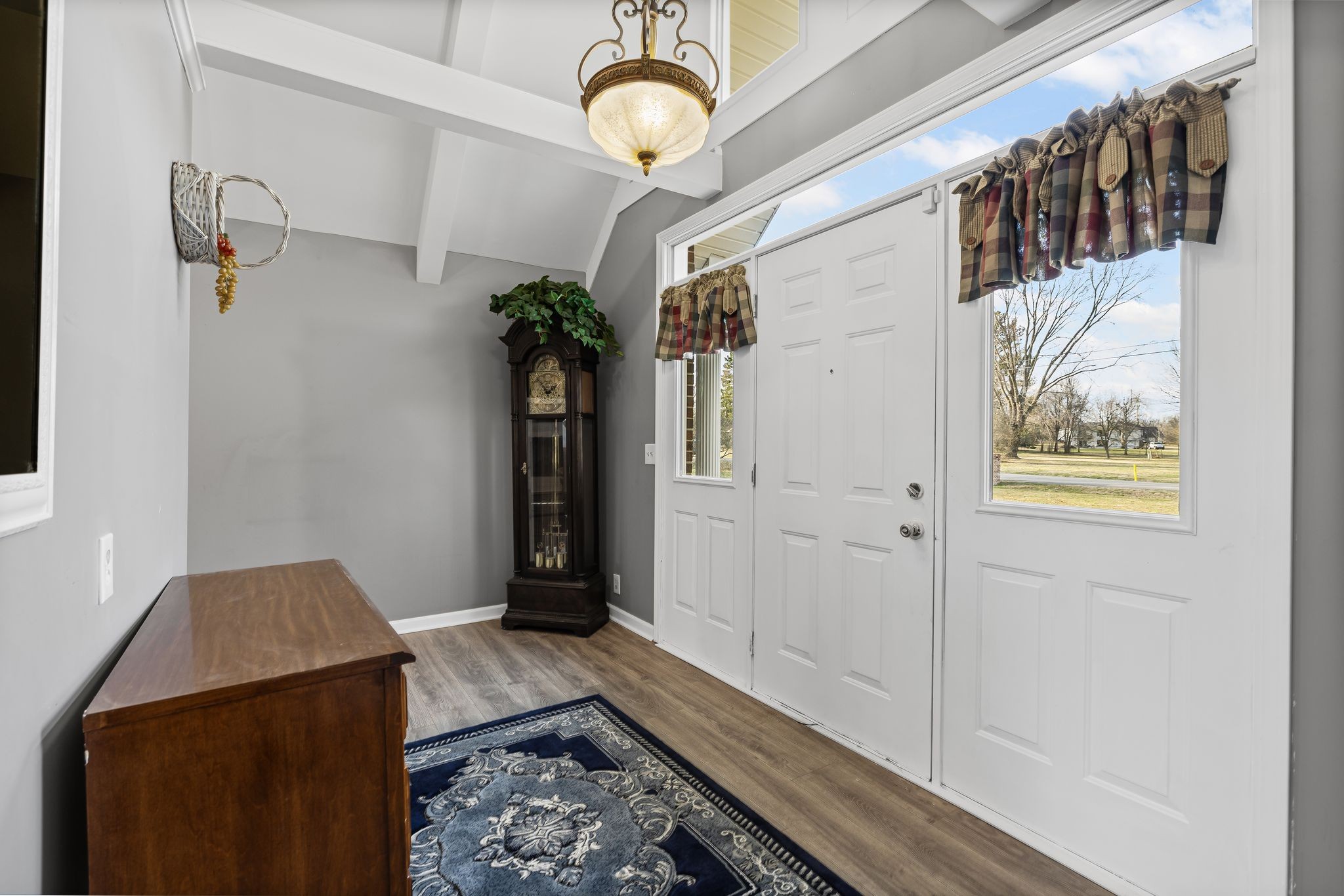 101 Forrest Drive Franklin, TN 37064 - Photo 6 of 40 Gallery Image 6