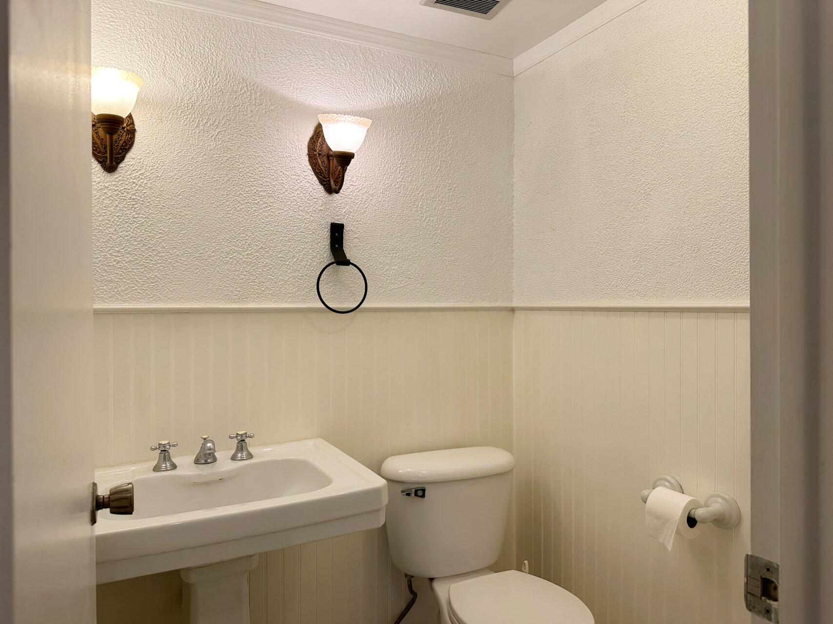 100 Royal Palm Way, Unit 2010 Boca Raton, FL 33432 - Photo 17 of 31 a bathroom with a sink mirror and toilet