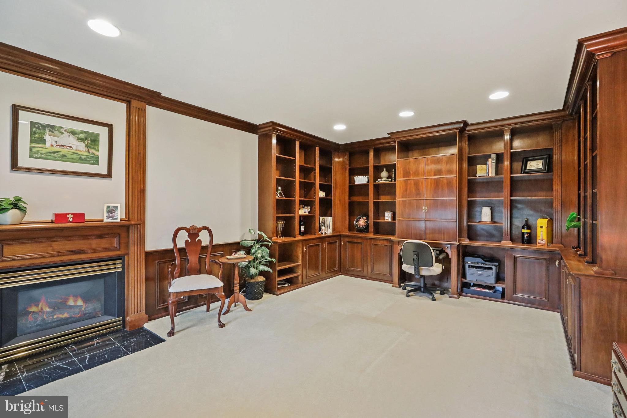 4 Windsor Lane Mount Laurel, NJ 08054 - Photo 10 of 32 Office