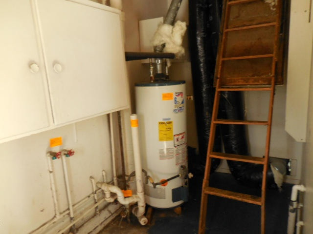 1307 Wayside Road Kalamazoo, MI 49048 - Photo 12 of 16 263-312745-Utility Room