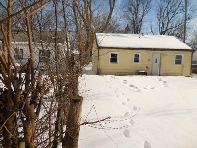 1307 Wayside Road Kalamazoo, MI 49048 - Photo 13 of 16 263-312745-left side from back
