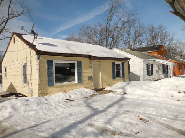 1307 Wayside Road Kalamazoo, MI 49048 - Photo 14 of 16 263-312745-Leftside