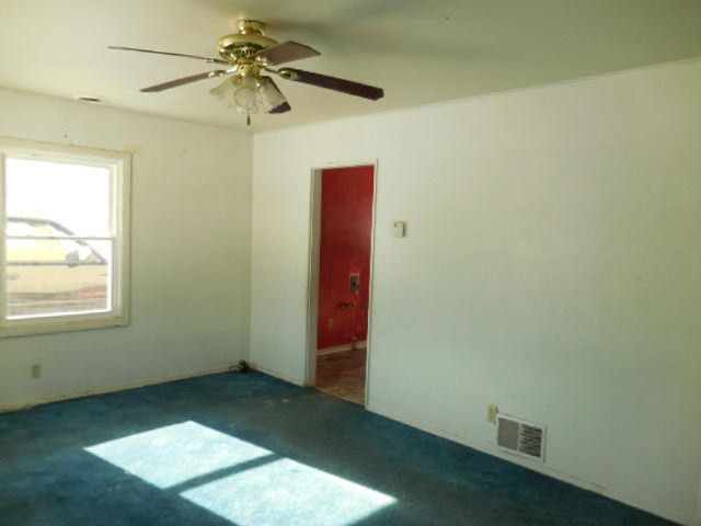 1307 Wayside Road Kalamazoo, MI 49048 - Photo 5 of 16 263-312745-Living room 1