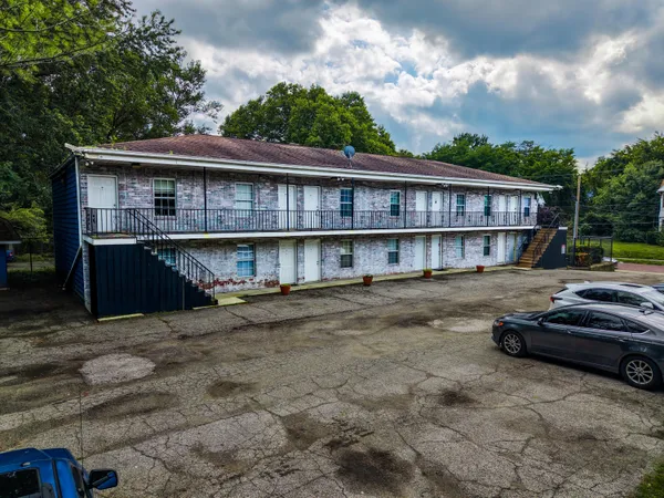$839,900 | 25 Oakdale Avenue, Akron, OH 44302