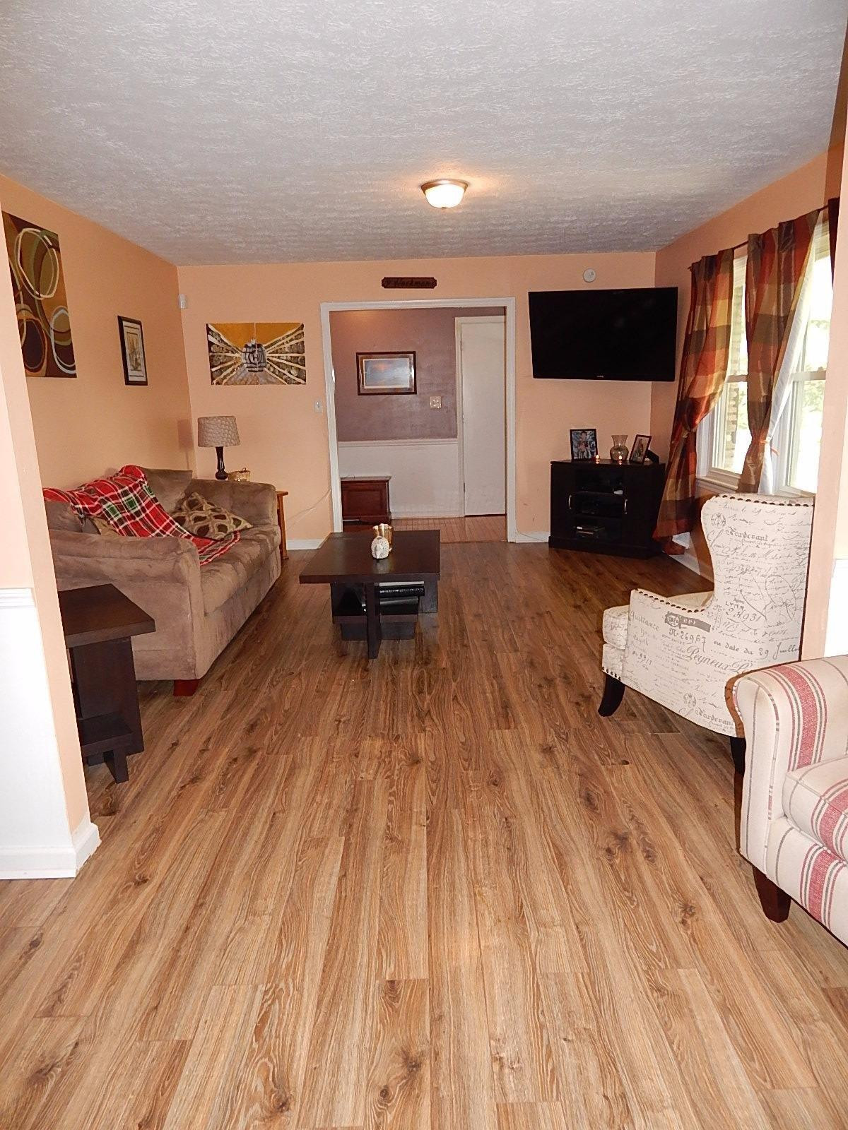 1450 Cole Road Winchester, KY 40391 - Photo 17 of 89 New wood laminate flooring to unify the