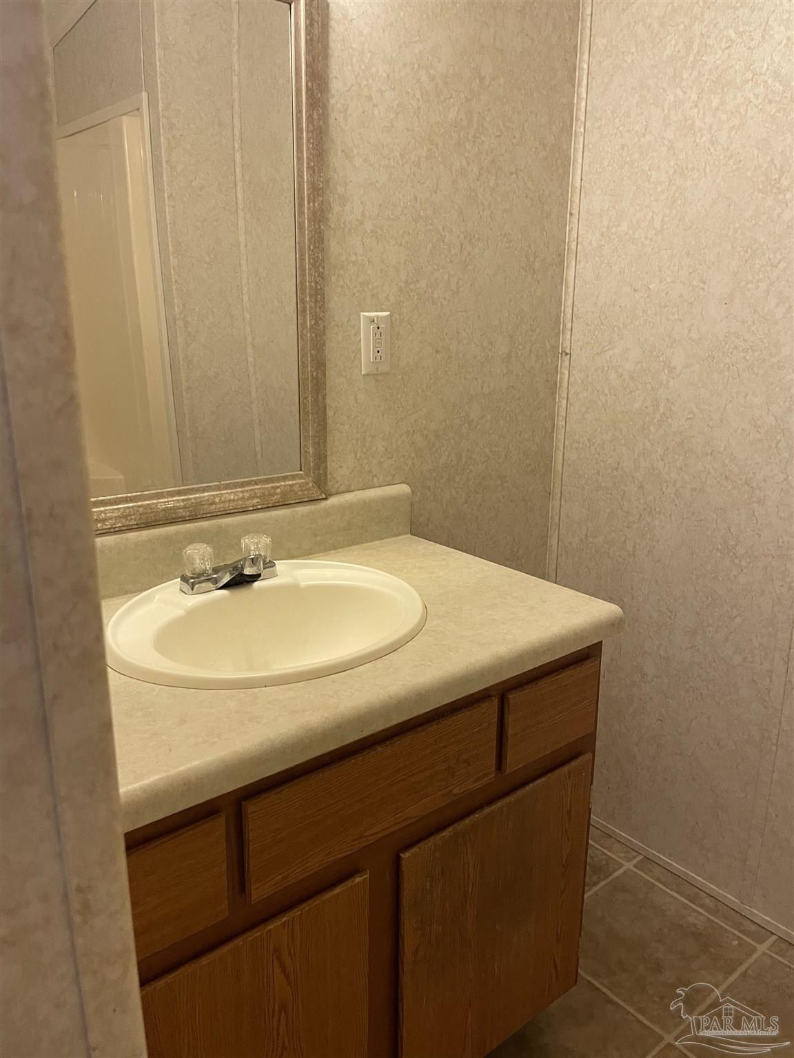 630 Old Novak Road Cantonment, FL 32533 - Photo 13 of 23 Gallery Image 13