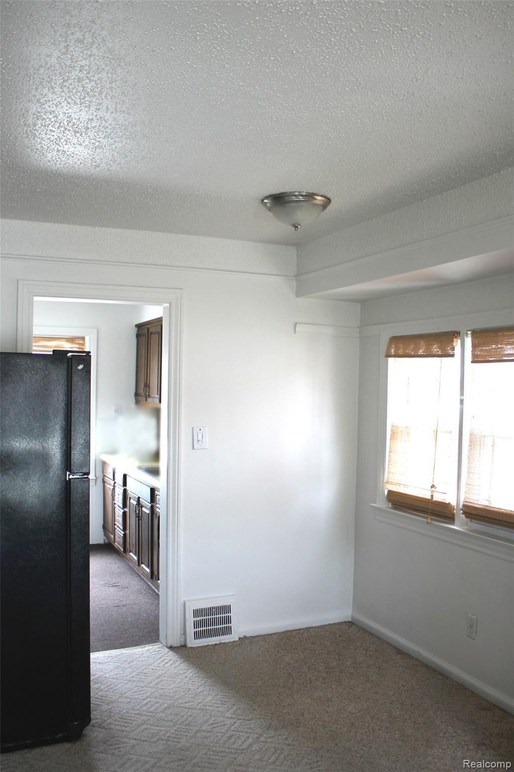 7445 Inkster Road Westland, MI 48185 - Photo 16 of 16 IMG_0153.jpg