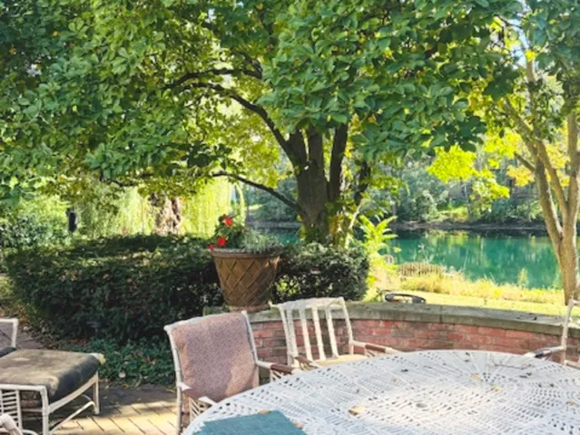 $7,200 | 210 St Michael Court, Oak Brook, IL 60523