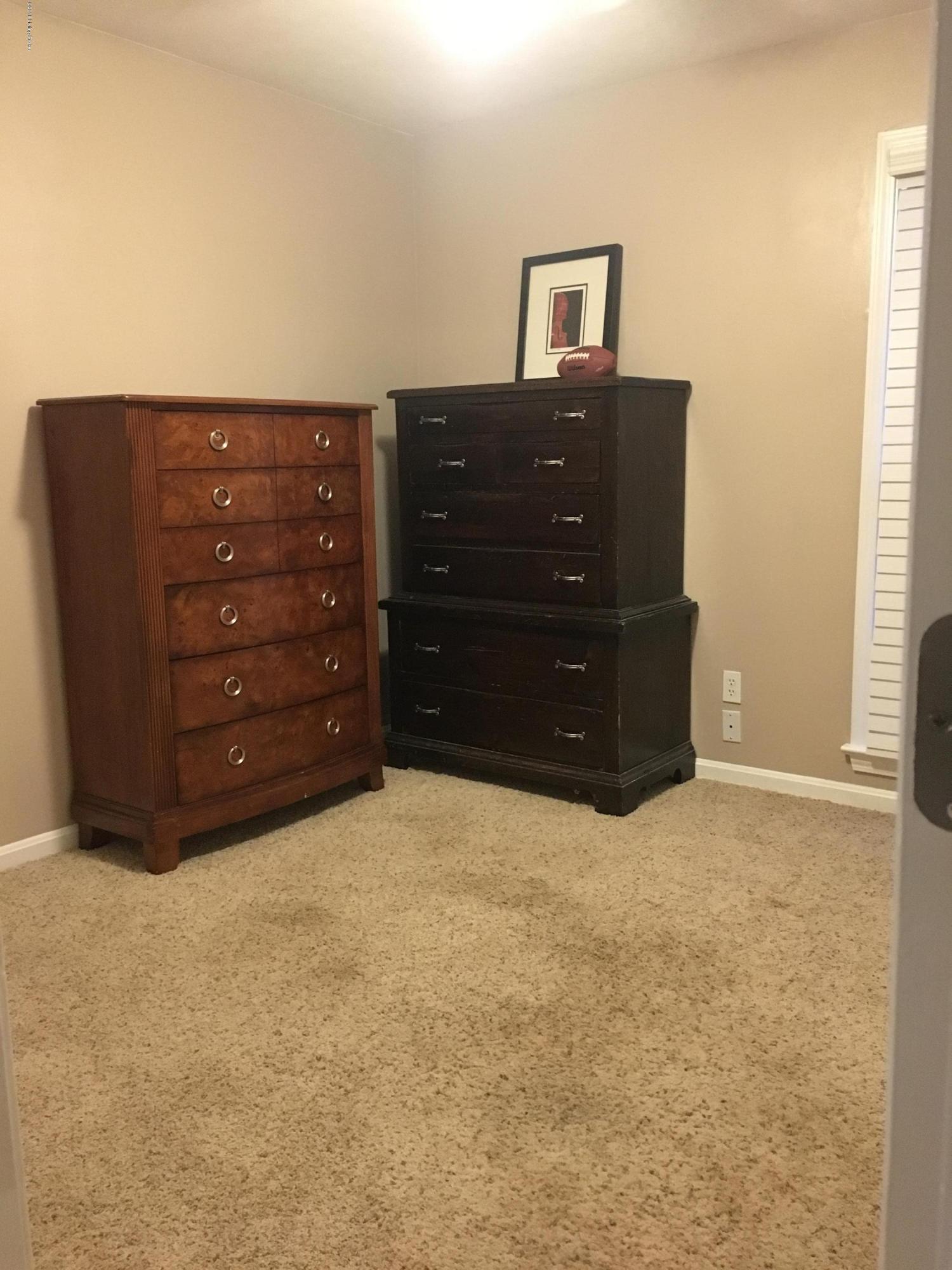7120 Ridge Creek Road Louisville, KY 40291 - Photo 15 of 34 3rd Bedroom