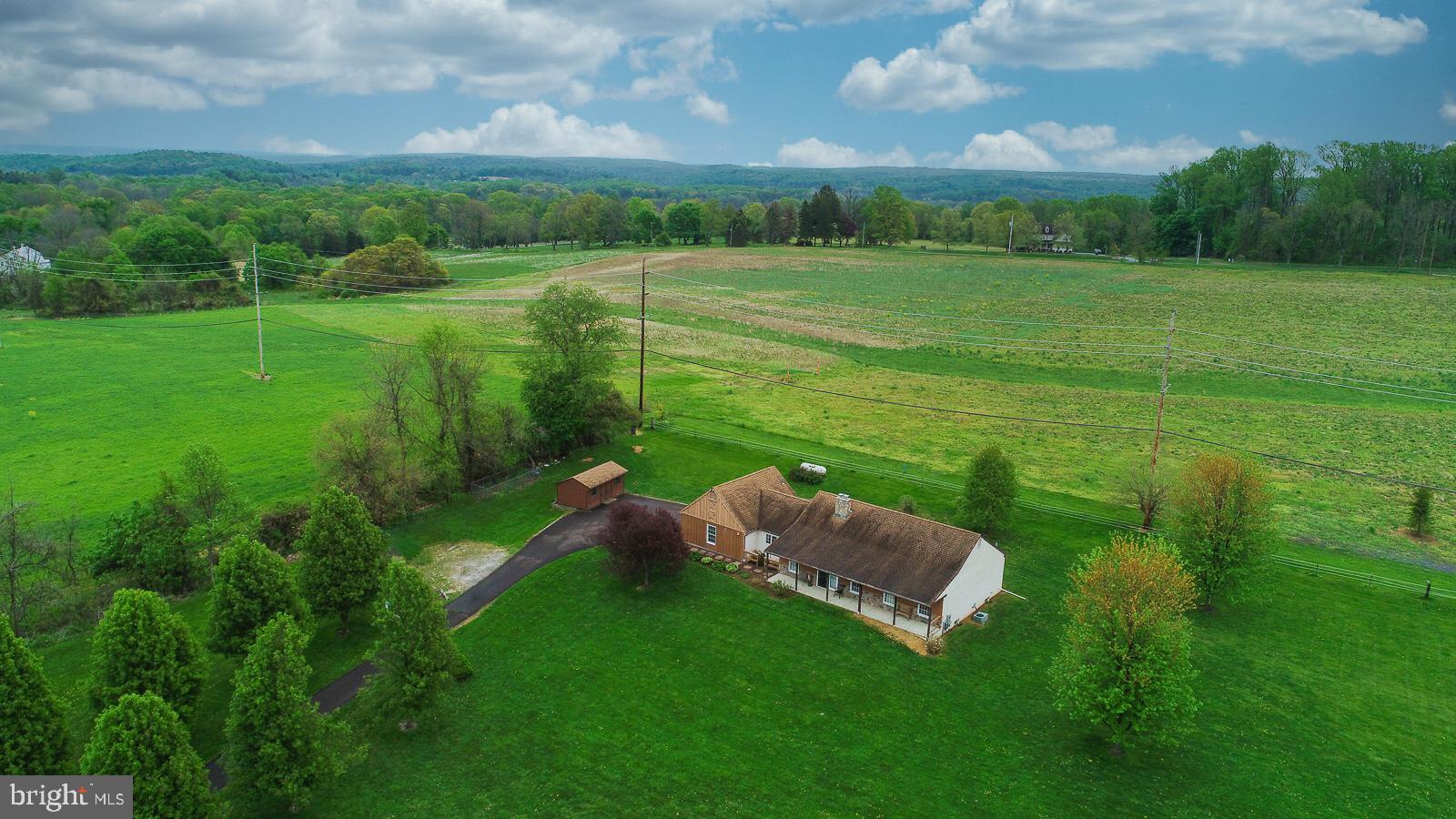 2074 Flowing Springs Road Chester Springs, PA 19425 - Photo 6 of 62