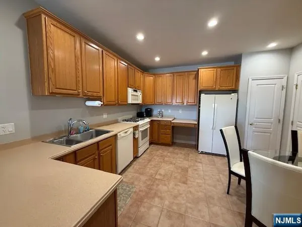$419,000 | 9411 Warrens Way, Wanaque, NJ 07465