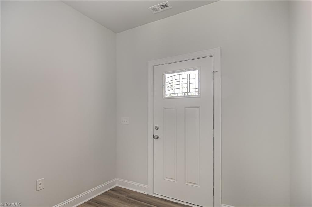 5102 Mockingbird Road Greensboro, NC 27406 - Photo 4 of 33 Gallery Image 4