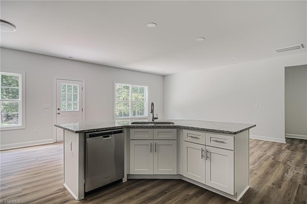 5102 Mockingbird Road Greensboro, NC 27406 - Photo 9 of 33 Gallery Image 9