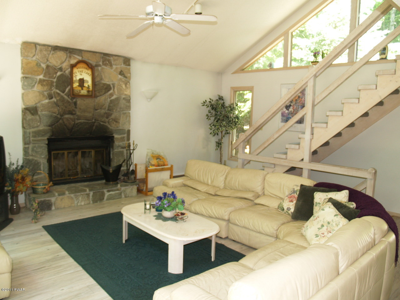 897 Deerfield Road Lake Ariel, PA 18436 - Photo 9 of 37