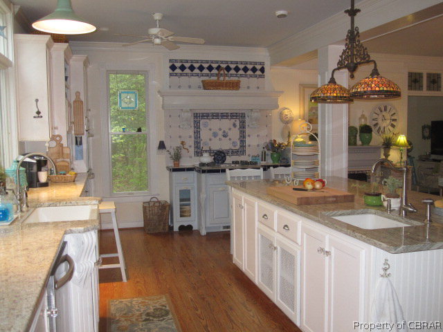 5654 Kings Ridge Road Gloucester, VA 23061 - Photo 11 of 37