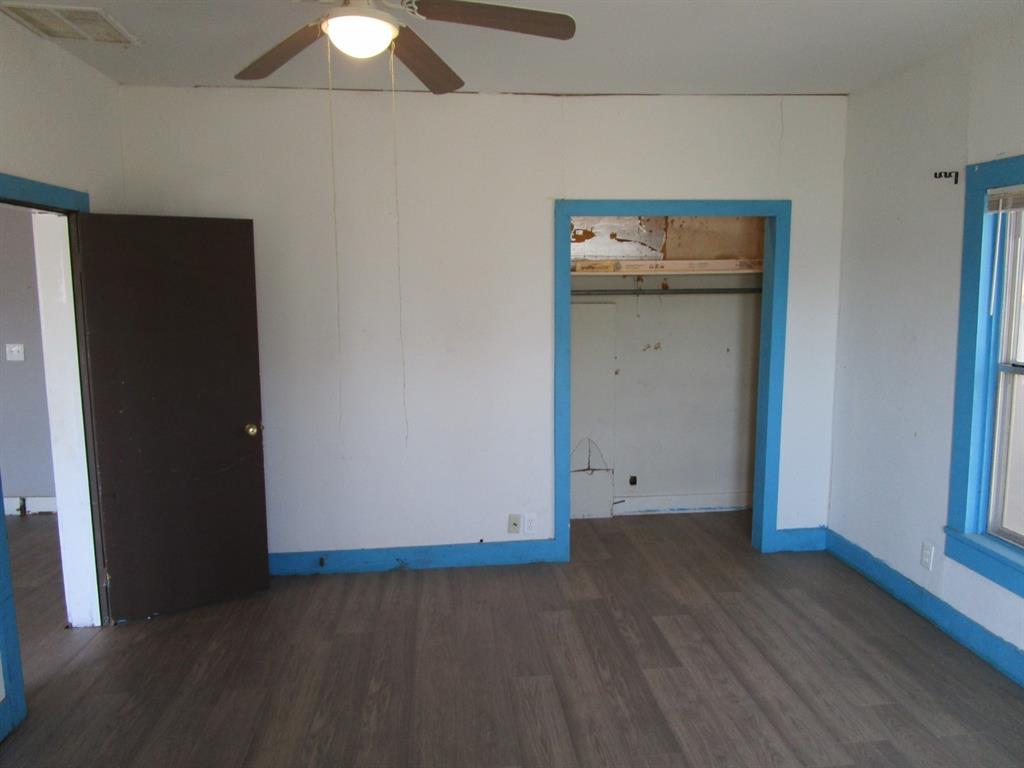 402 3rd Street Crowell, TX 79227 - Photo 11 of 19