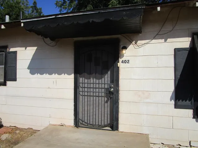 $55,000 | 402 3rd Street, Crowell, TX 79227