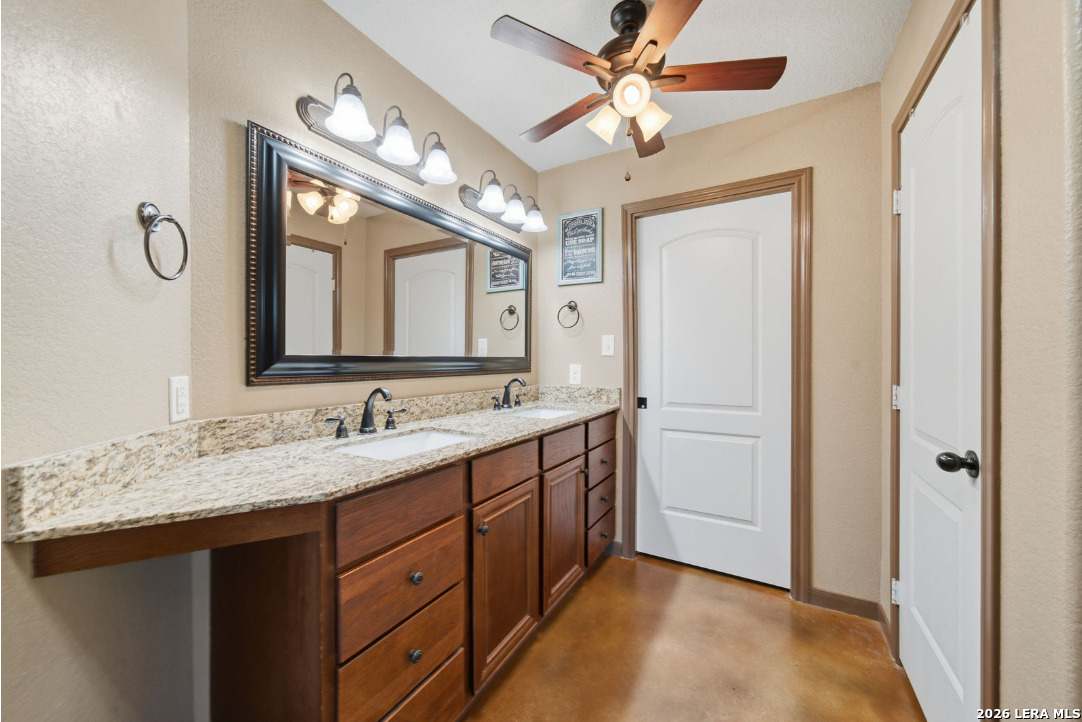 3690 Rakowitz Road Adkins, TX 78101 - Photo 35 of 36 Gallery Image 35