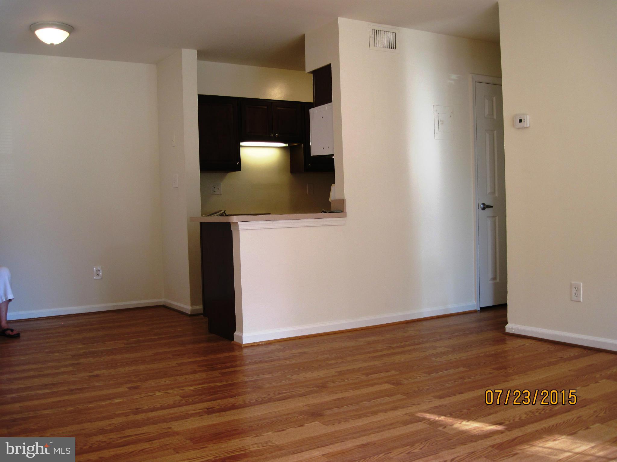 5907L Kingsford Road, Unit 395 Springfield, VA 22152 - Photo 3 of 16 Dining Room