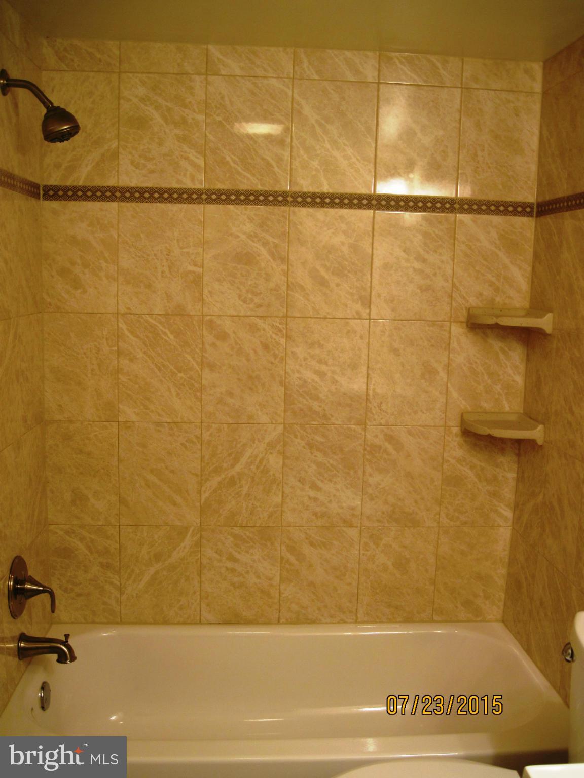 5907L Kingsford Road, Unit 395 Springfield, VA 22152 - Photo 9 of 16 Bath with Ceramic Tile