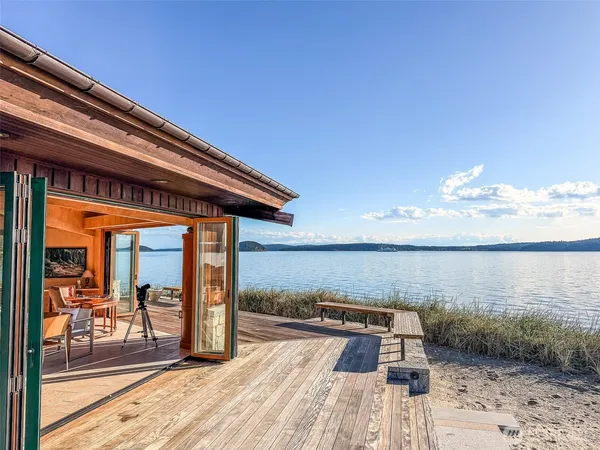 $7,900,000 | 450 Eagle Bay Road, Blakely Island, WA 98222