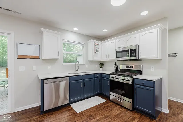 $334,900 | 5858 Bonneville Way, Indianapolis, IN 46237