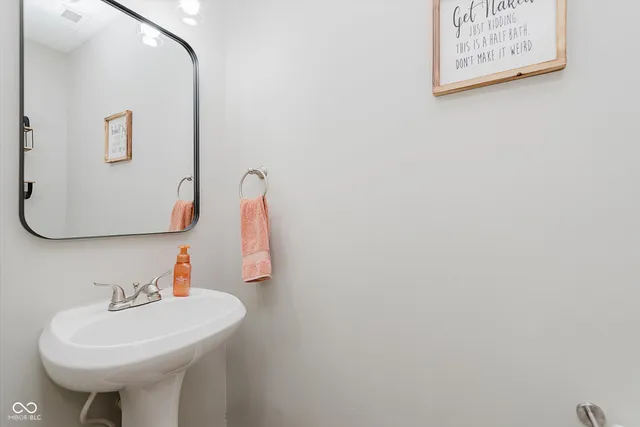 $334,900 | 5858 Bonneville Way, Indianapolis, IN 46237