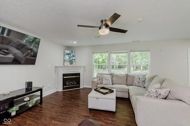 $334,900 | 5858 Bonneville Way, Indianapolis, IN 46237