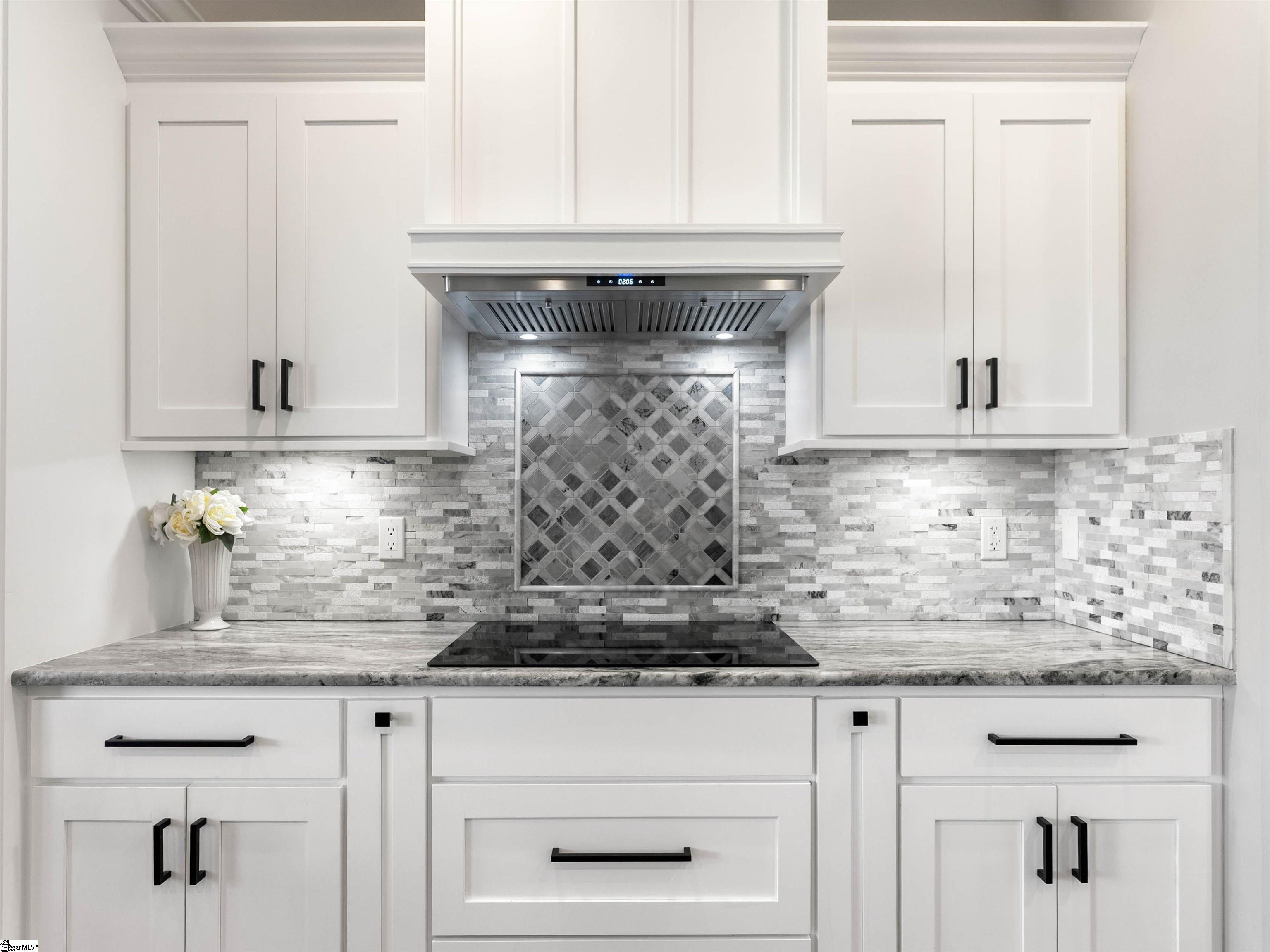 321 Lanovia Court Boiling Springs, SC 29316 - Photo 8 of 35