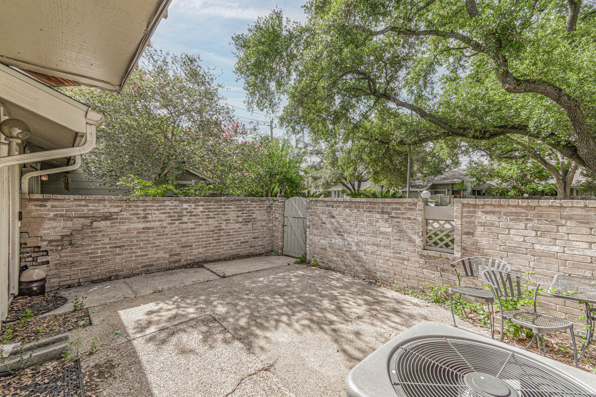 12906 Leader Street, Unit 2906 Houston, TX 77072 - Photo 2 of 22
