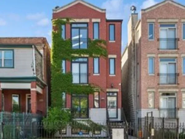 $250,000 | 6328 South Drexel Avenue, Unit 1, Chicago, IL 60637