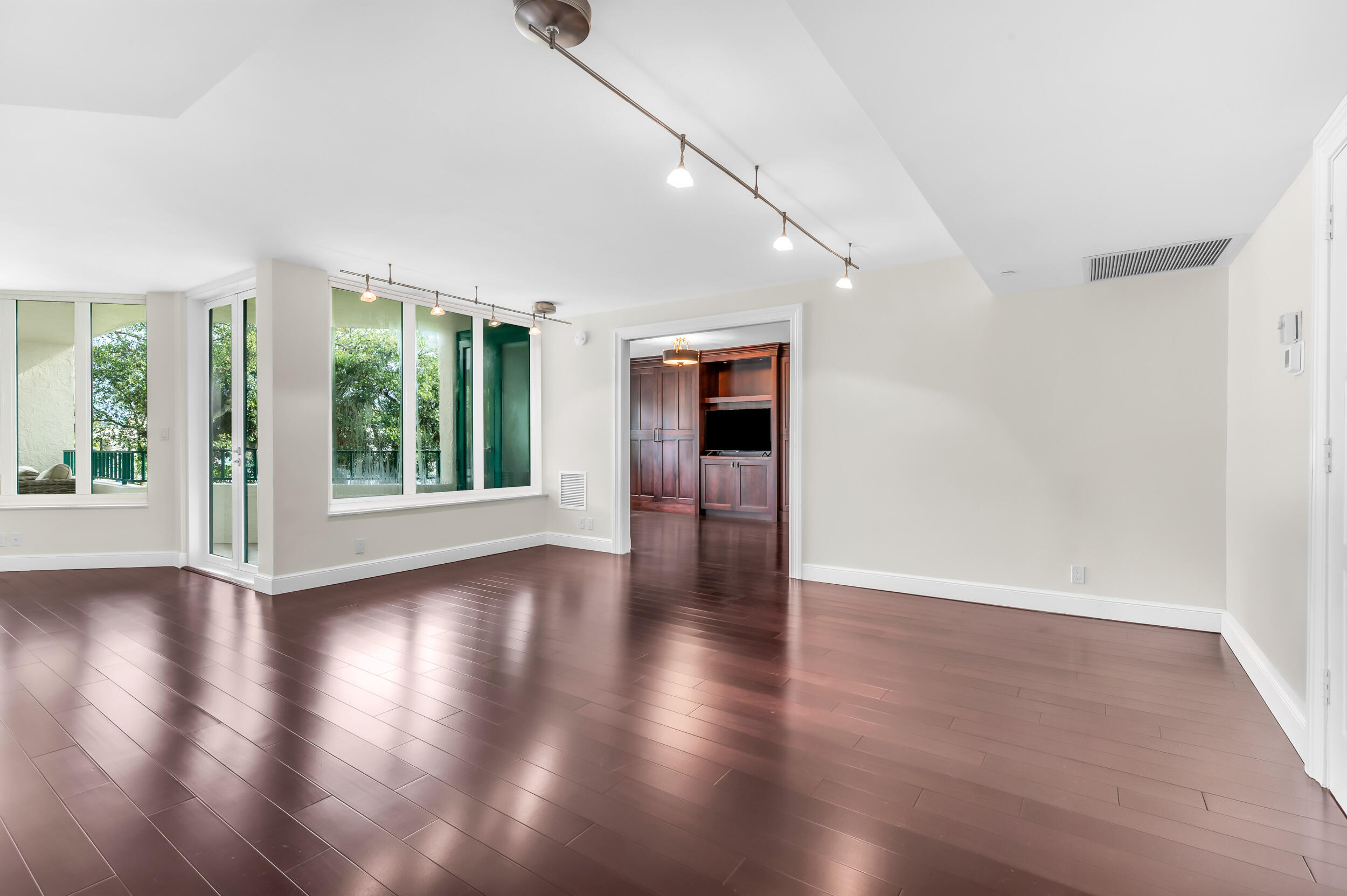 100 Southeast 5th Avenue, Unit 202 Boca Raton, FL 33432 - Photo 29 of 63 photo-6D
