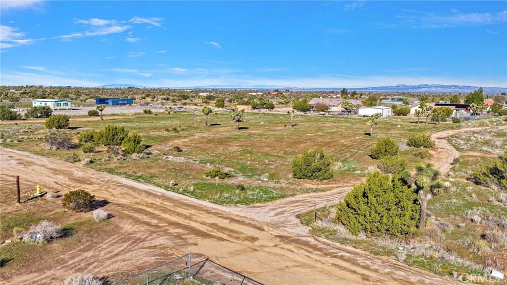 8790 Mesa Street Phelan, CA 92371 - Photo 9 of 14