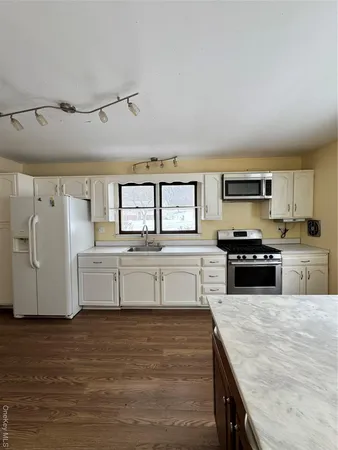 $4,300 | 35 Top O Hill Road, Wappingers Falls, NY 12590