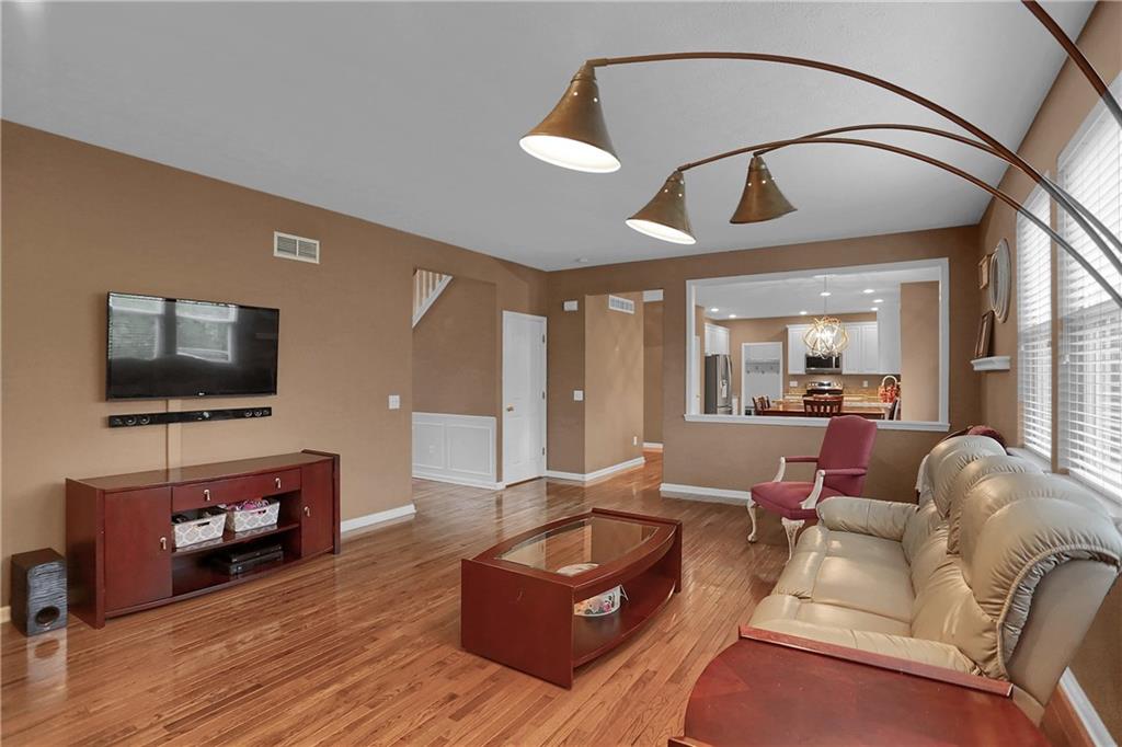 7624 Prairie View Drive Indianapolis, IN 46256 - Photo 12 of 44