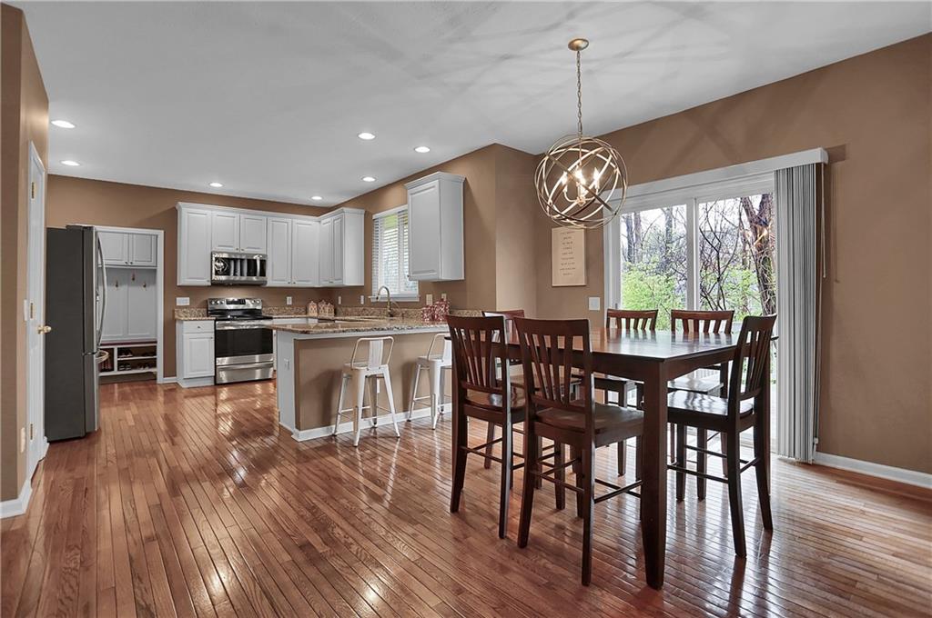 7624 Prairie View Drive Indianapolis, IN 46256 - Photo 15 of 44