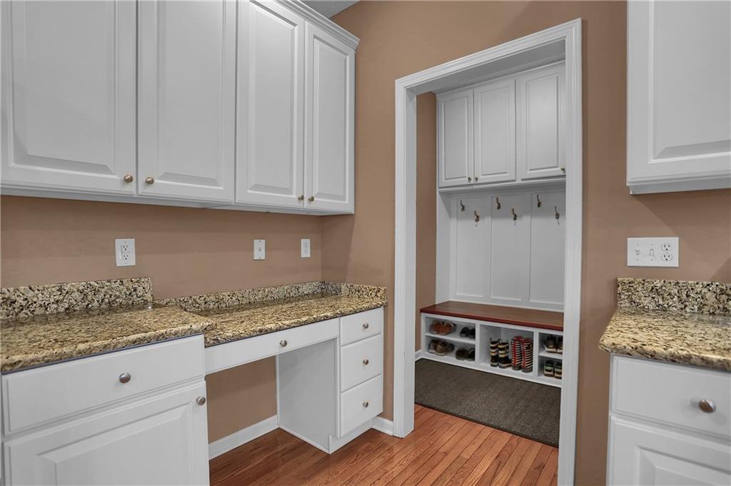 7624 Prairie View Drive Indianapolis, IN 46256 - Photo 20 of 44