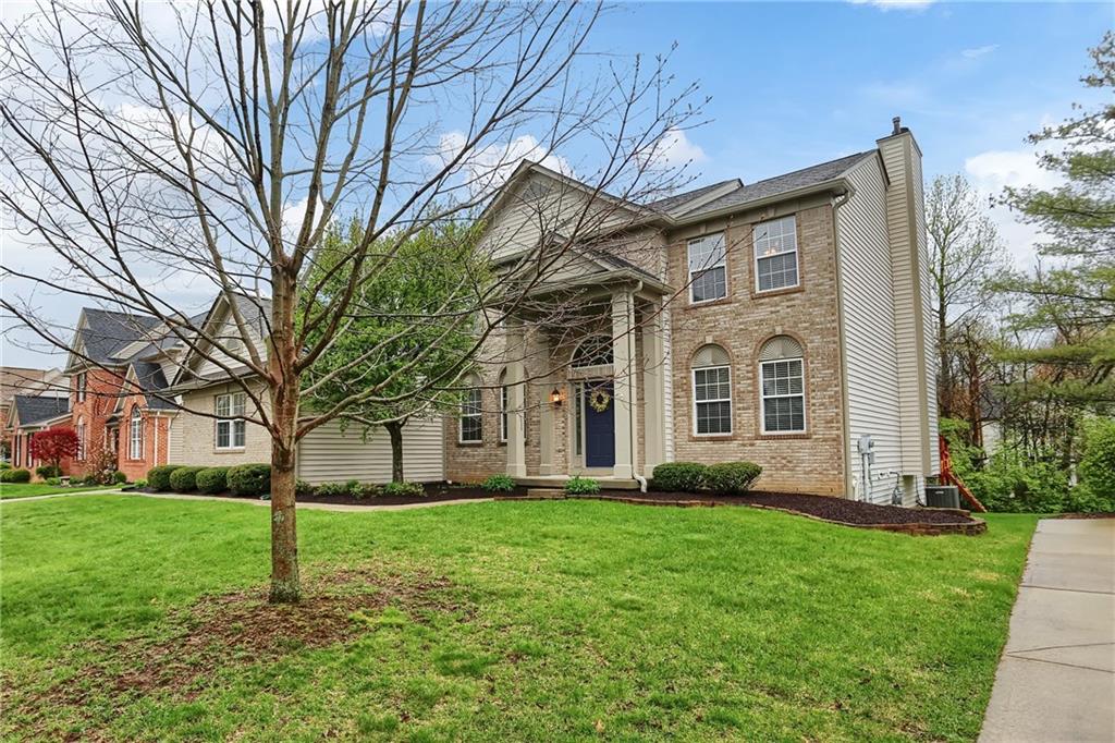 7624 Prairie View Drive Indianapolis, IN 46256 - Photo 4 of 44