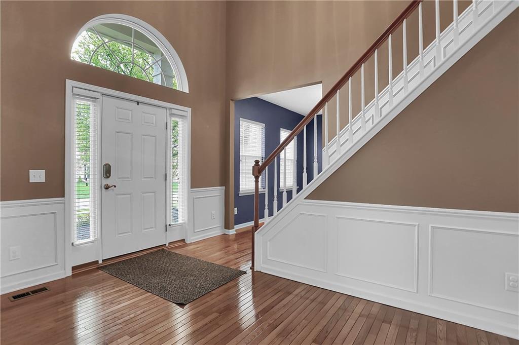 7624 Prairie View Drive Indianapolis, IN 46256 - Photo 6 of 44