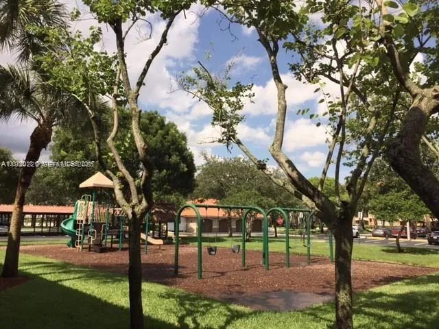 $2,350 | 11601 Southwest 2nd Street, Unit 21307, Pembroke Pines, FL 33025