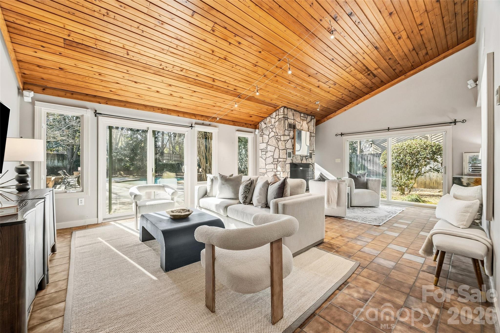 5337 Hillingdon Road Charlotte, NC 28226 - Photo 3 of 48 Gallery Image 3