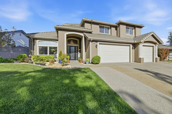 $950,000 | 5326 Flyway Drive, Fair Oaks, CA 95628