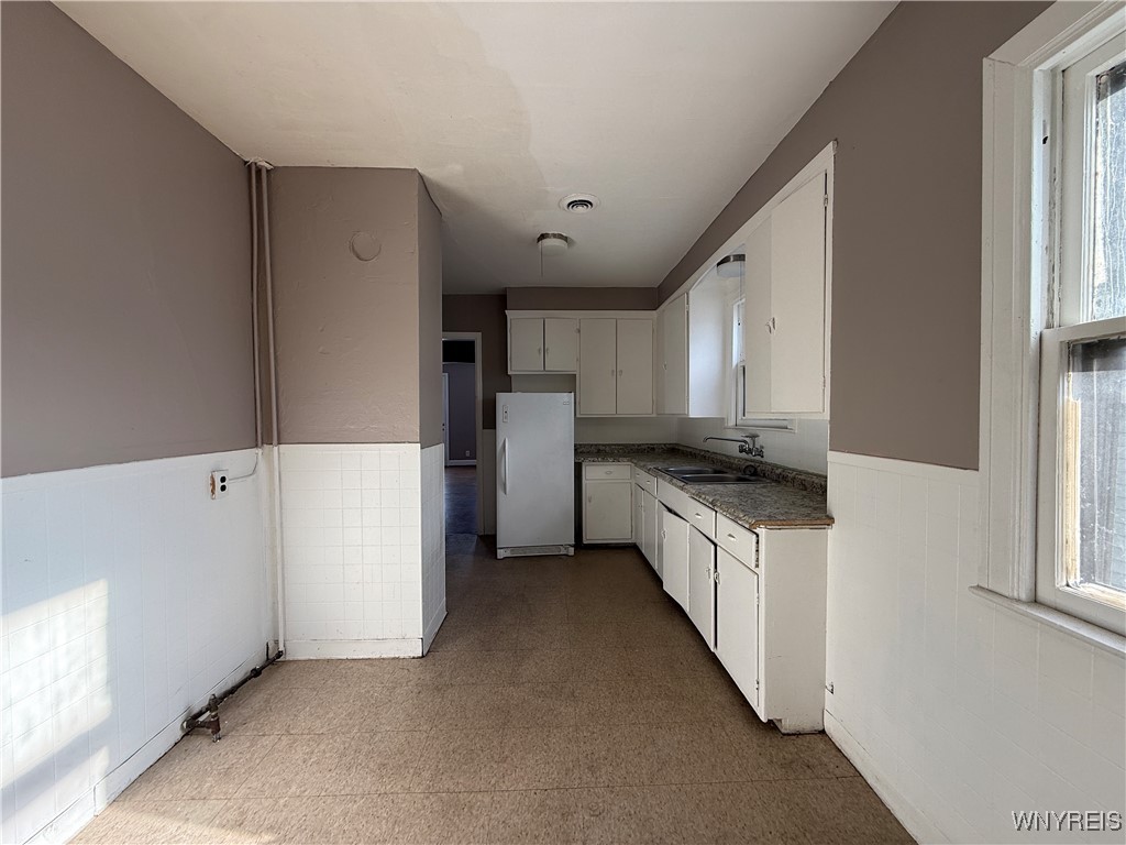 268 Sumner Place Buffalo, NY 14211 - Photo 13 of 31