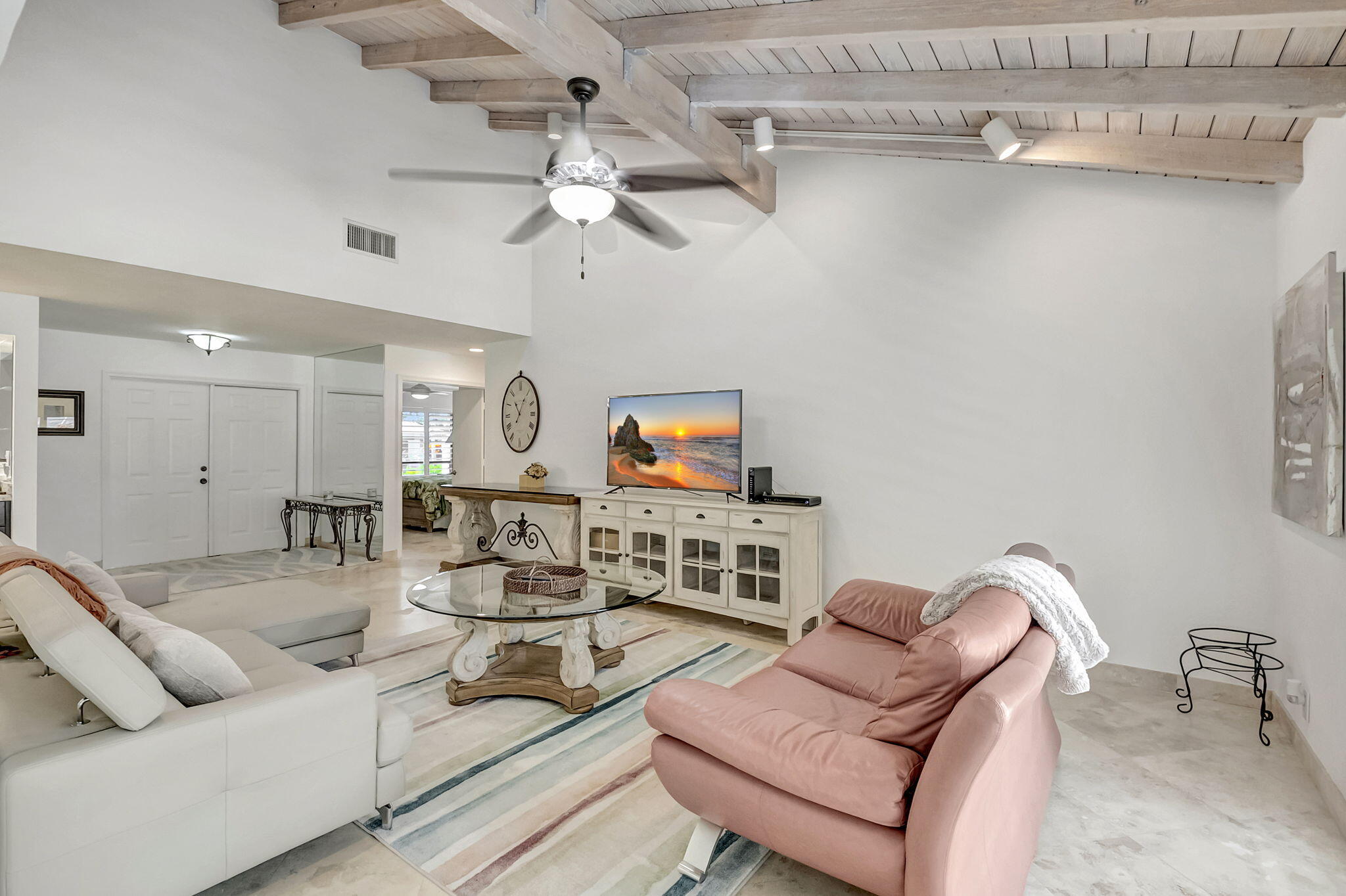 804 Foxpointe Circle Delray Beach, FL 33445 - Photo 9 of 43 a living room with furniture