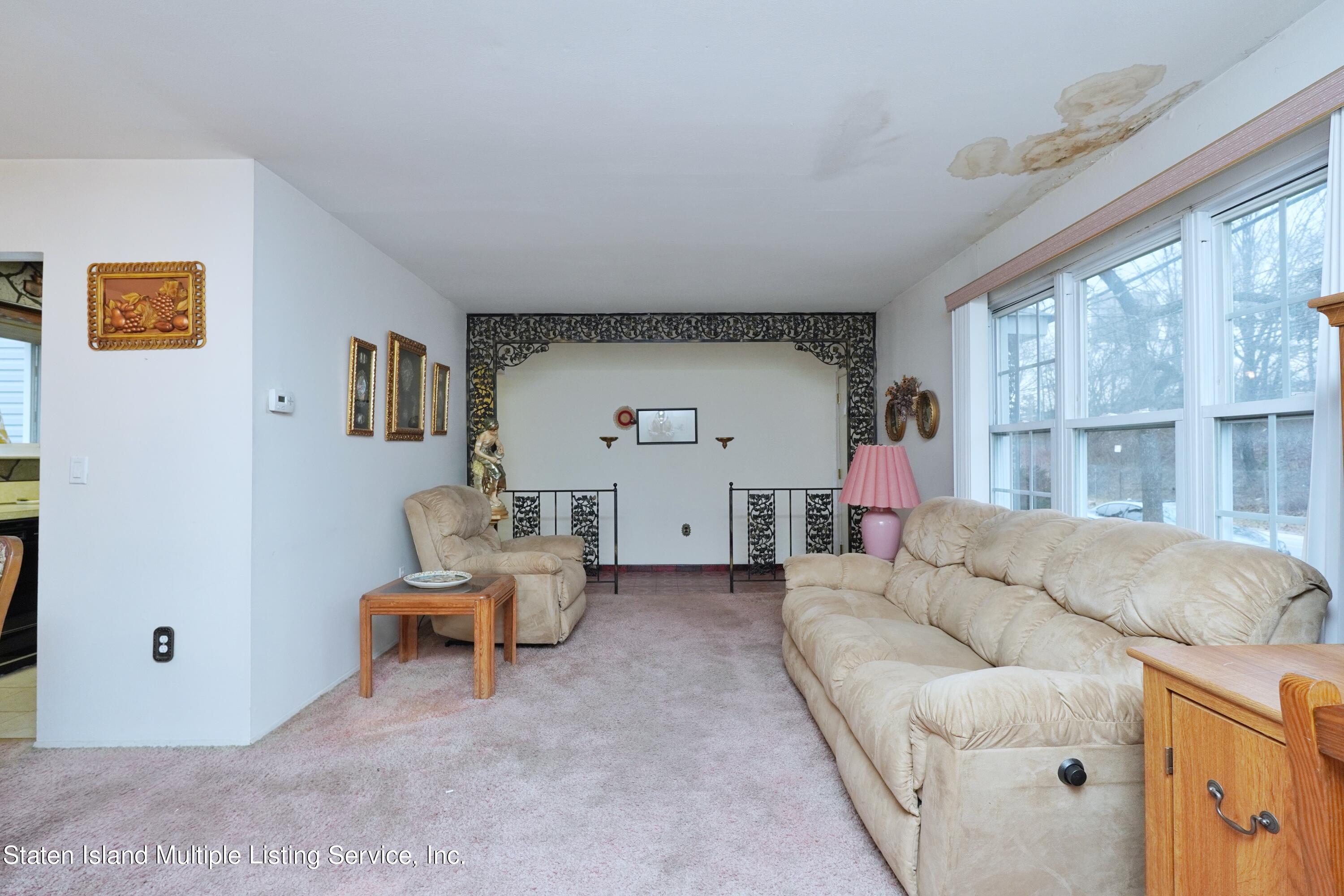 498 Willow Road West Staten Island, NY 10314 - Photo 11 of 37 Photo Jun 06 2019, 10 18 09 PM