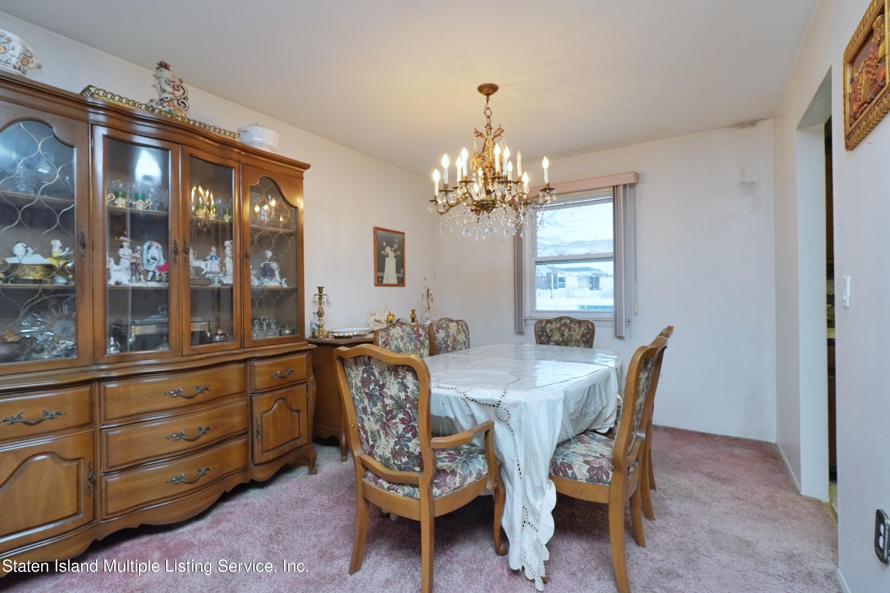 498 Willow Road West Staten Island, NY 10314 - Photo 13 of 37 Photo Jun 06 2019, 10 18 36 PM