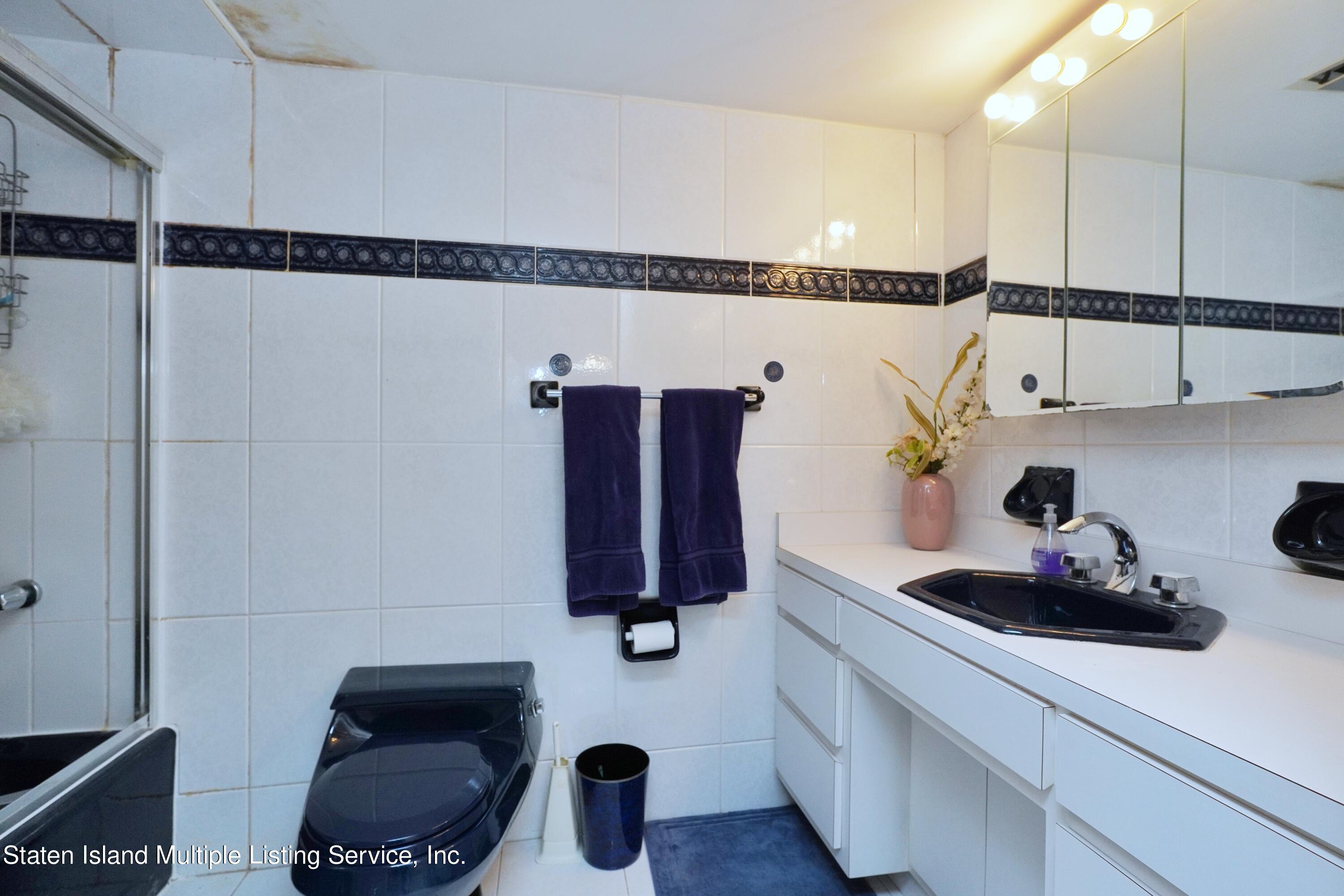 498 Willow Road West Staten Island, NY 10314 - Photo 25 of 37 Photo Jun 06 2019, 10 21 07 PM